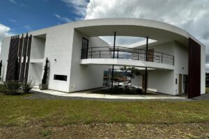 Parte frontal Casa Campestre CC004